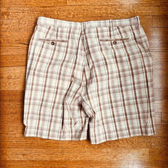JOS A BANK PLAID SHORTS - Picture 6 of 6